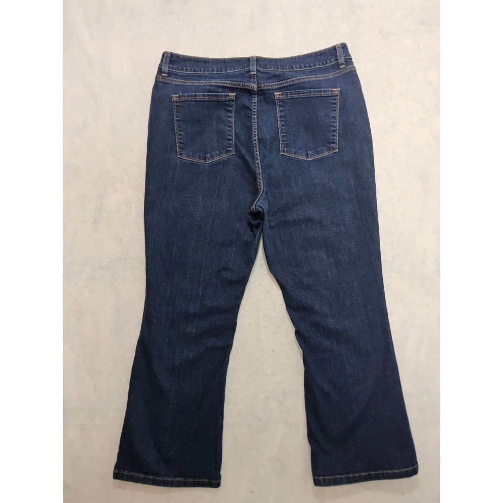 LL Bean Jeans Women 18 Petites Classic Fit Relaxed Straight Leg Dark Wash Blue - Picture 4 of 7